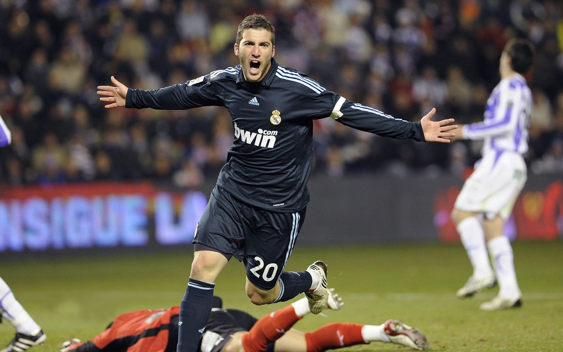 巨星蜕变?三球鲍尔应该被看见了?,鲍尔三球今日集锦