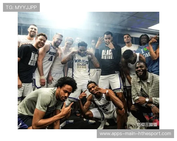 马刺控卫福克斯迎赛季首秀在即，马刺kj