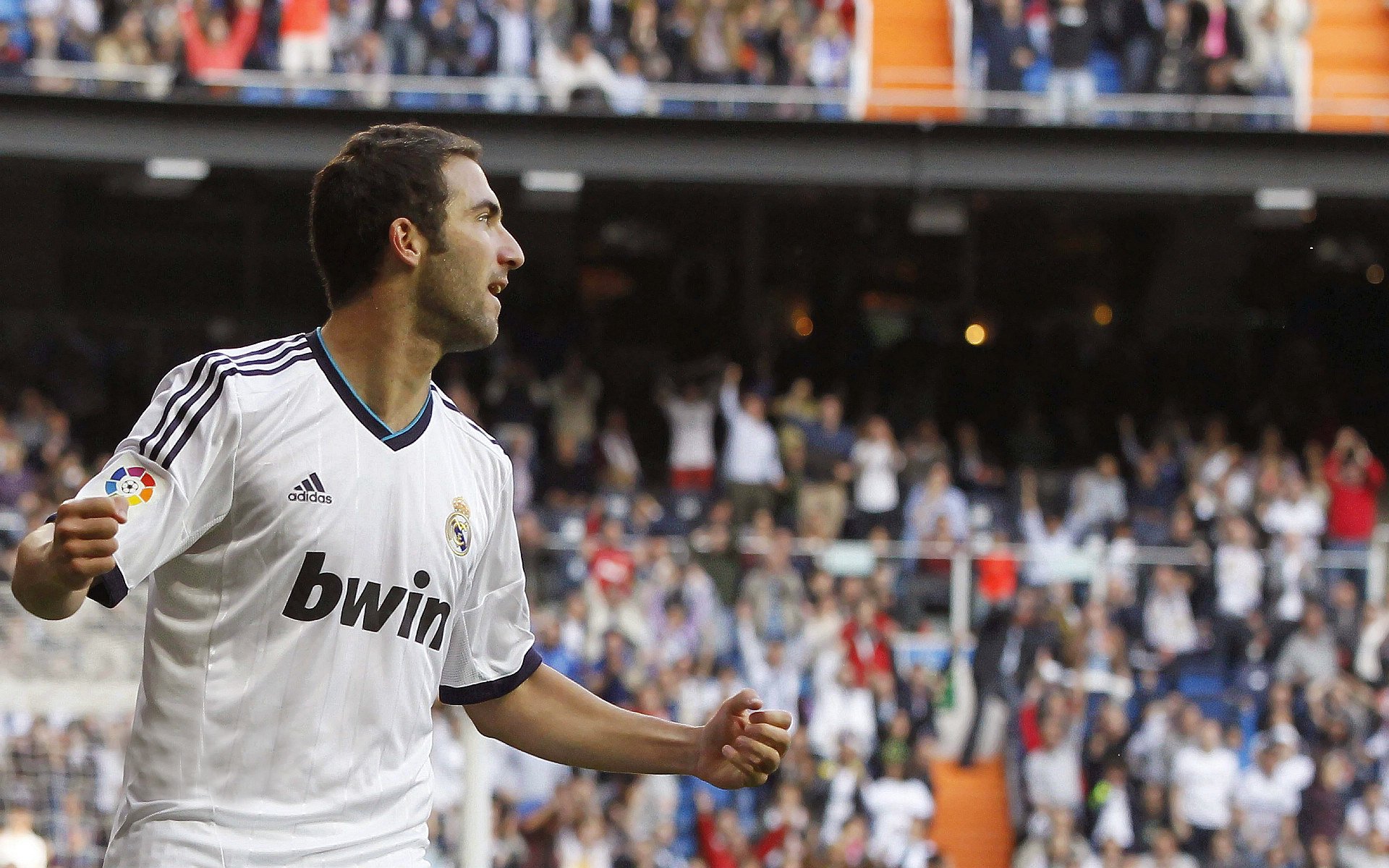 华体会-Faker操作风采震撼赛场观众，faker操作名场面